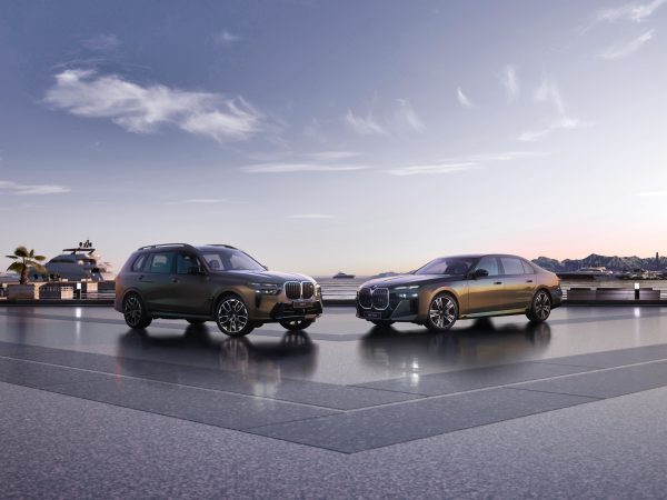 BMW 7 Series and X7 key visual, image 2